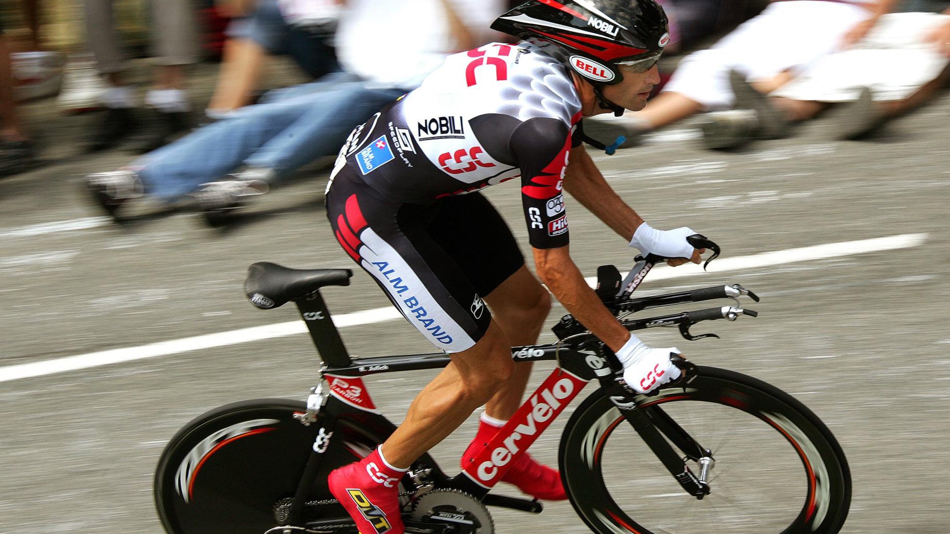 德甲速度狂飙：瞬间突入，全场震撼！，德甲最快球员